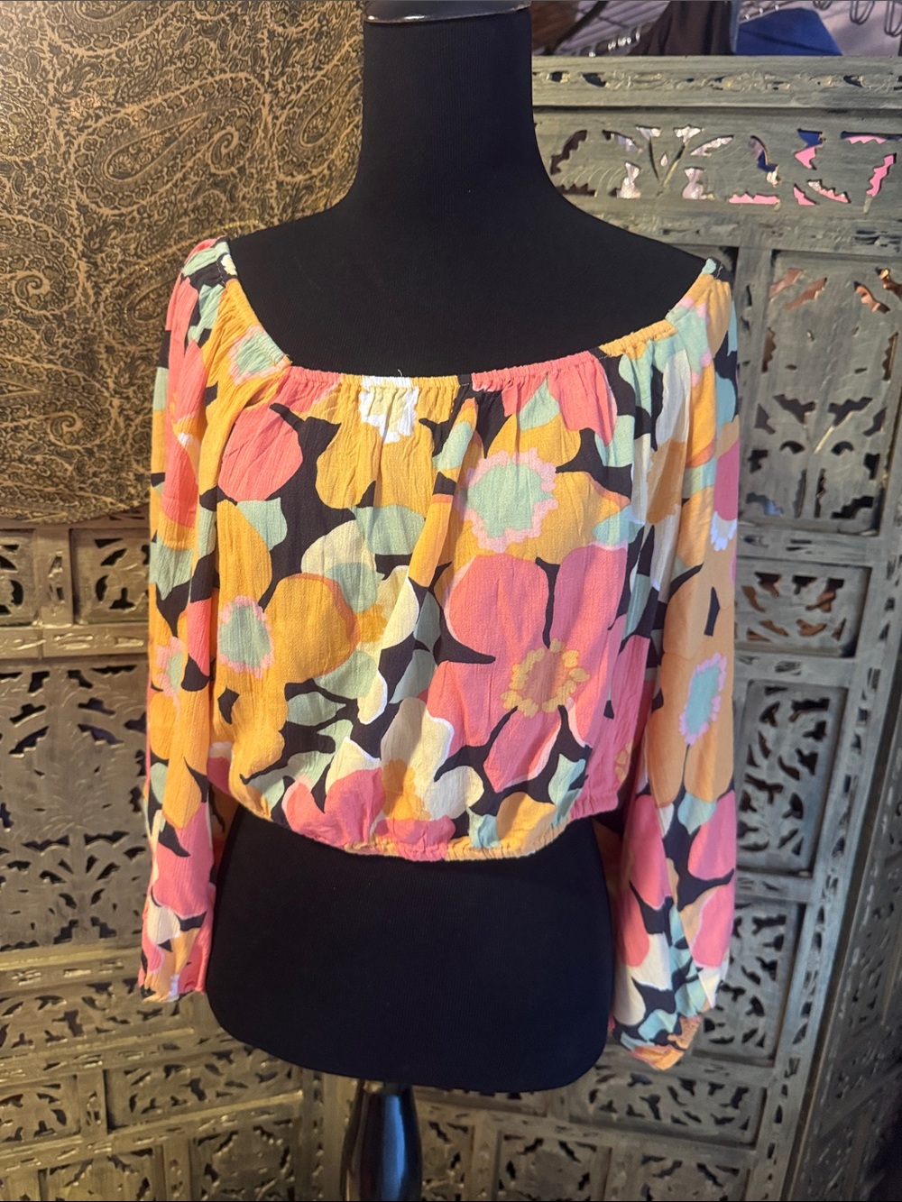 Floral Off-Shoulder Cropped Top in Multi